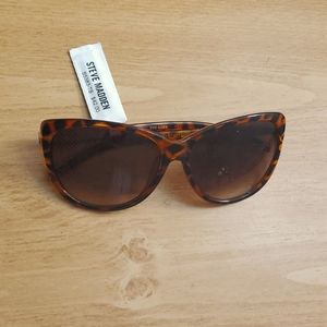 NWT Steve Madden Tortoise Shell Sunglasses